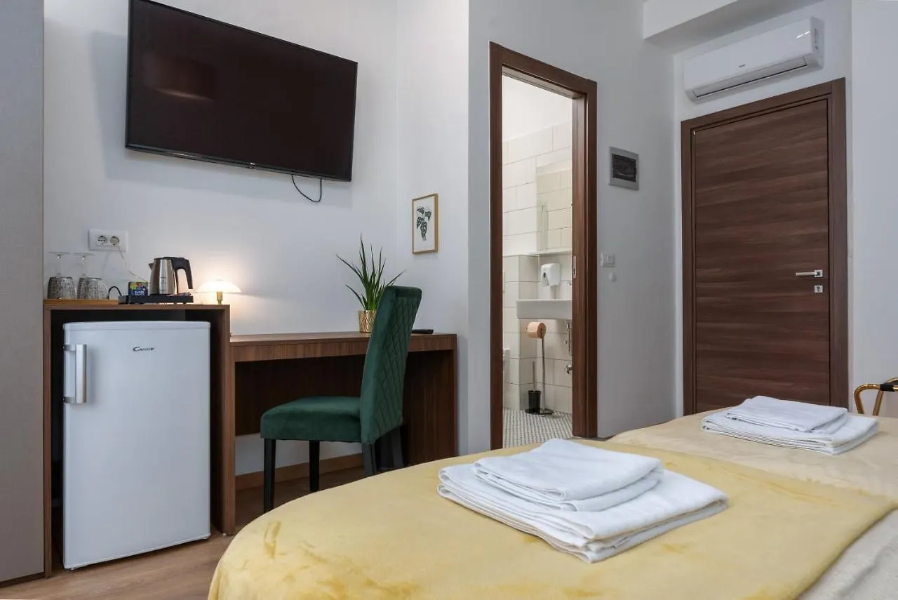 **** Guest house Aurora Rooms B&B Pula Croatia